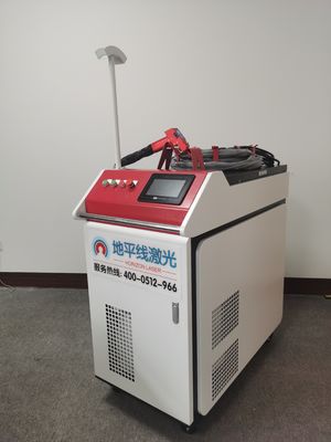 धातु के लिए वाटर कूलिंग 1000W 2 मिमी लेजर वेल्डिंग मशीन