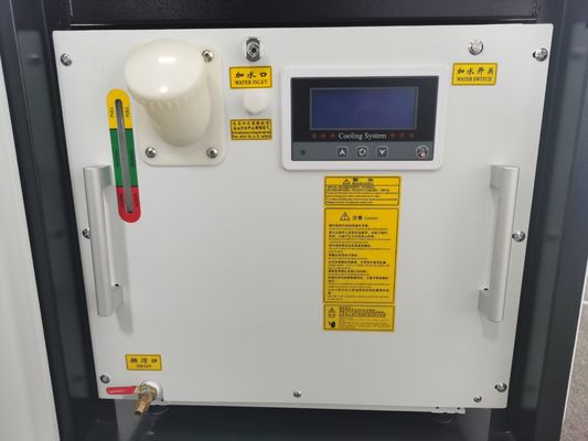 1000W 1080nm हैंडहेल्ड लेजर वेल्डर 6 मोड्स एर्गोनोमिक डिज़ाइन