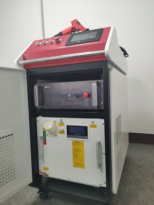 धातु सामग्री के लिए लचीला ऑपरेशन जेपीटी हैंडहेल्ड लेजर वेल्डर 1500W 2000W