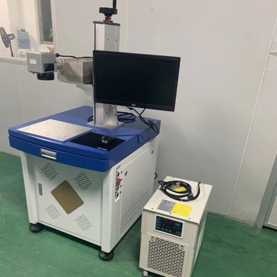 प्लास्टिक सुरक्षा जवानों के लिए EZCAD नियंत्रण 3W 5W RFH यूवी लेजर उकेरक 355nm;