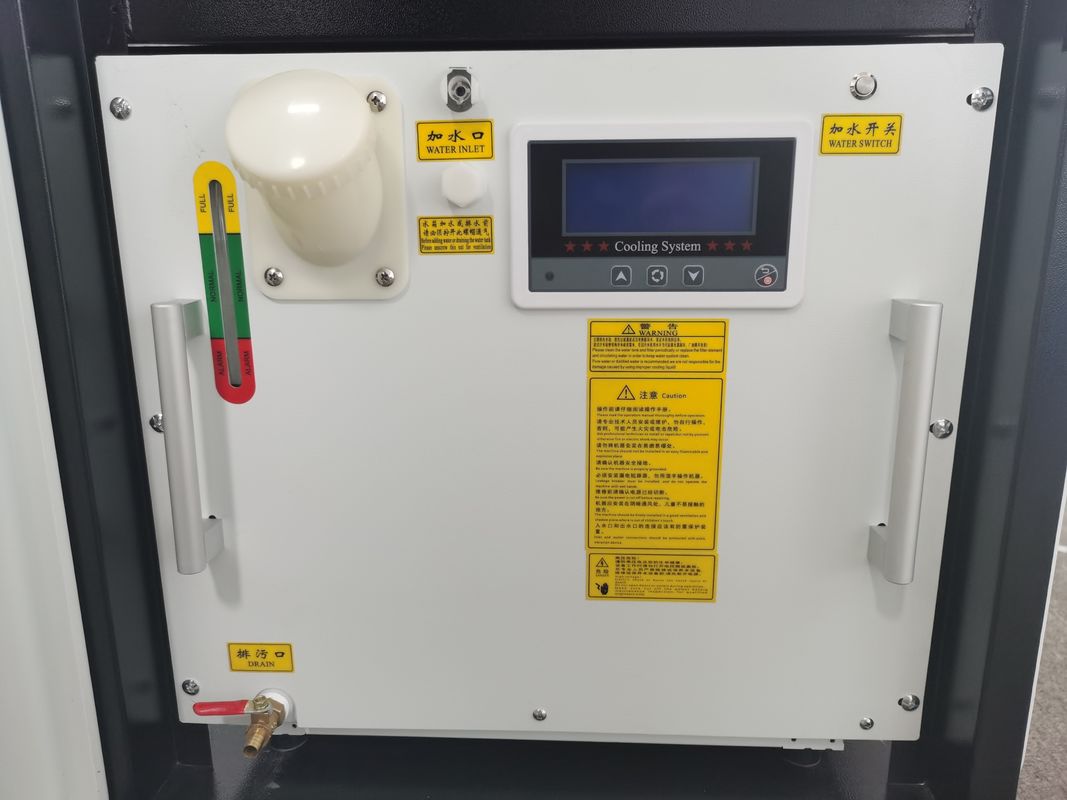 1000W 1080nm हैंडहेल्ड लेजर वेल्डर 6 मोड्स एर्गोनोमिक डिज़ाइन