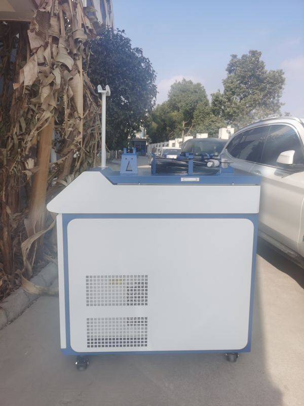 CE 1000W 1080nm स्टेनलेस स्टील स्पॉट लेजर वेल्डिंग मशीन