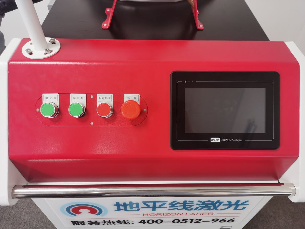 220v 3 मिमी 8 मीटर हैंडहेल्ड लेजर वेल्डर अनियमित वेल्डिंग 1080nm