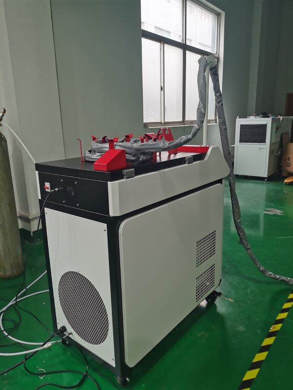 1060nm 30W पोर्टेबल लेजर वेल्डिंग मशीन प्रेसिजन मार्किंग
