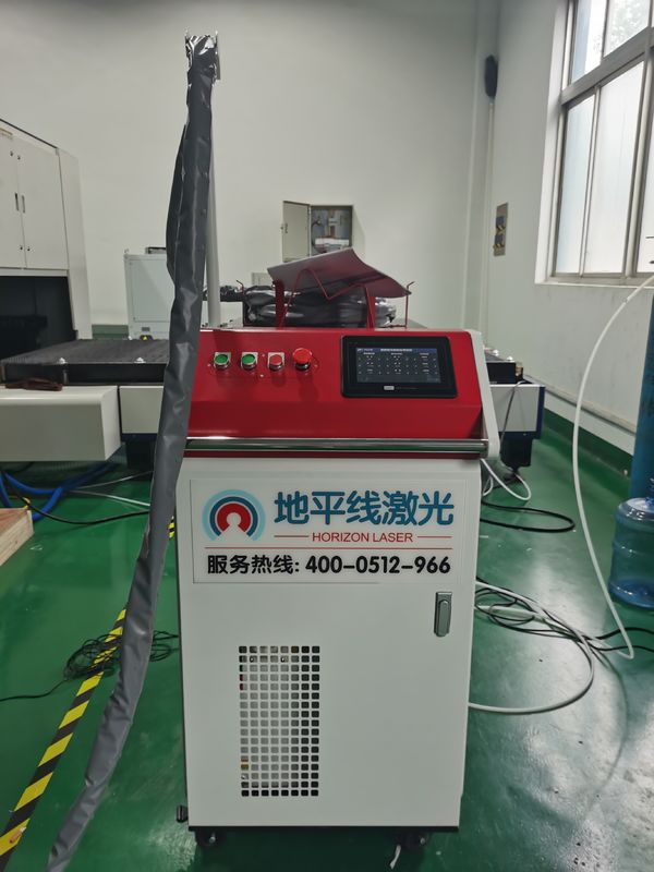 1060nm 30W पोर्टेबल लेजर वेल्डिंग मशीन प्रेसिजन मार्किंग